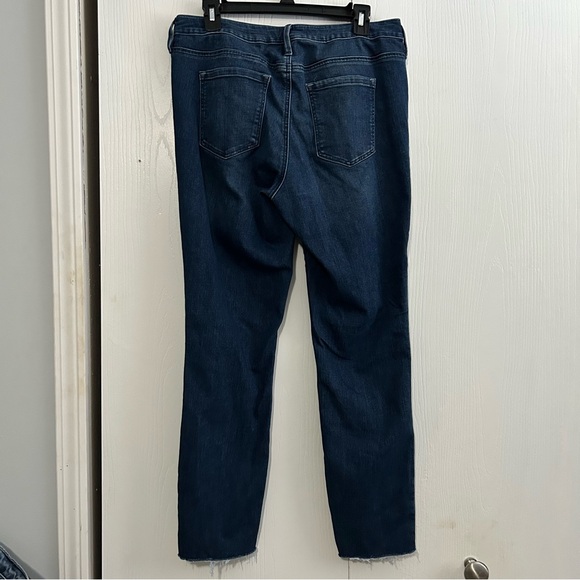 Athleta Women's Dark Blue Straight Leg Jeans - Picture 6 of 6